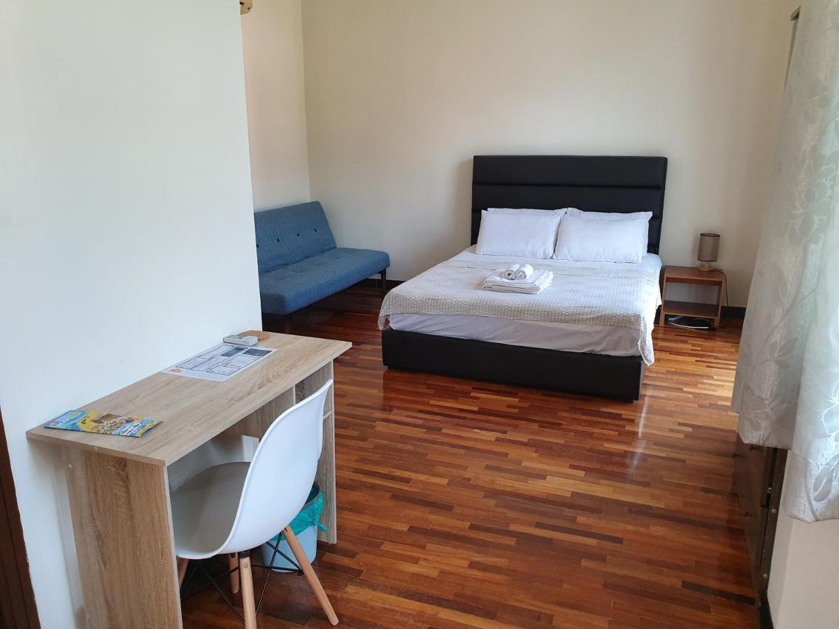 Апартаменти Eden Cosy Living Бату-Феррінгі Екстер'єр фото